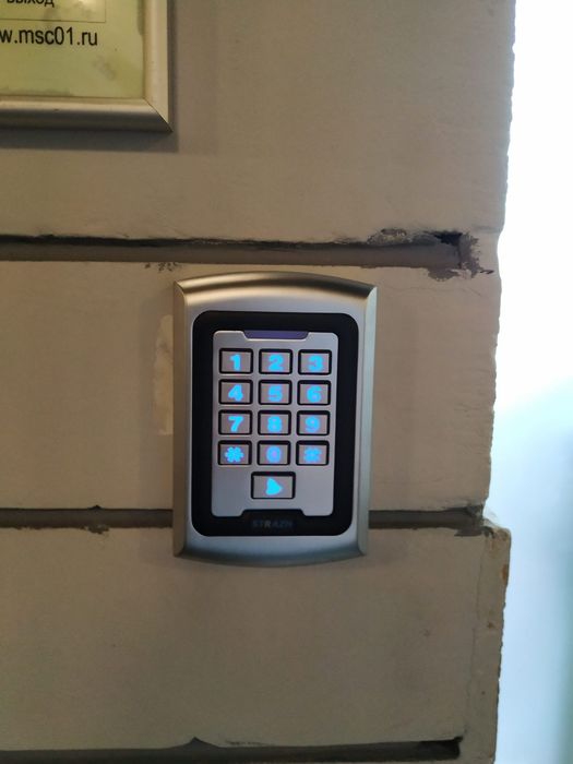 Кодовый электроный замок