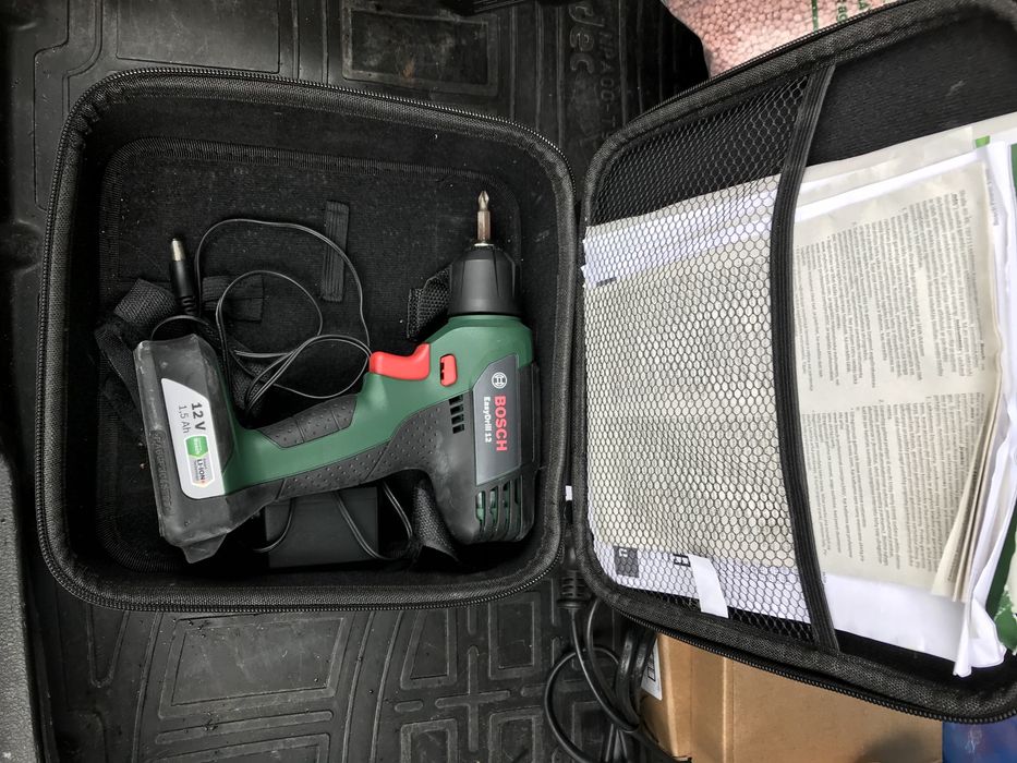 Autofiletanta Bosch Easy Drill 12V cu 1 baterie