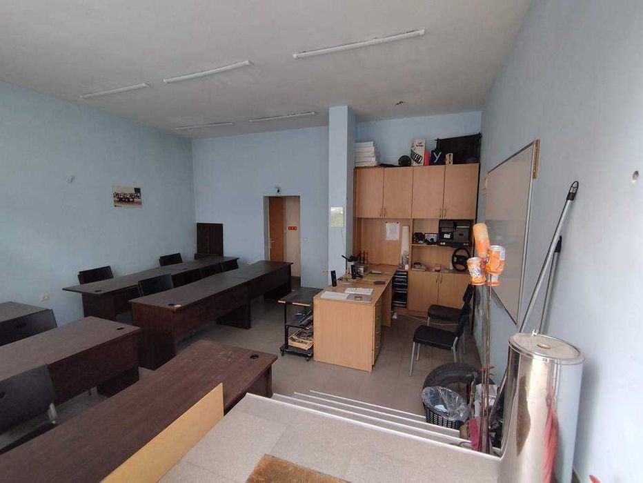 давам под наем офис в жк Редута