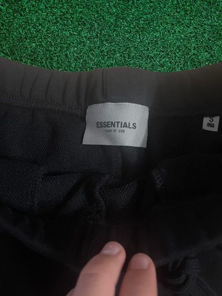 Pantaloni scurti essential