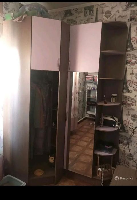 Продаю комплект мебели