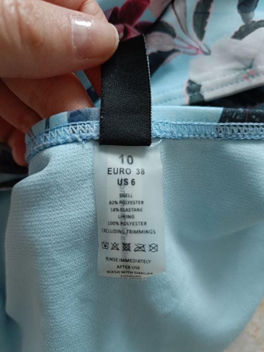 Costum baie întreg, S