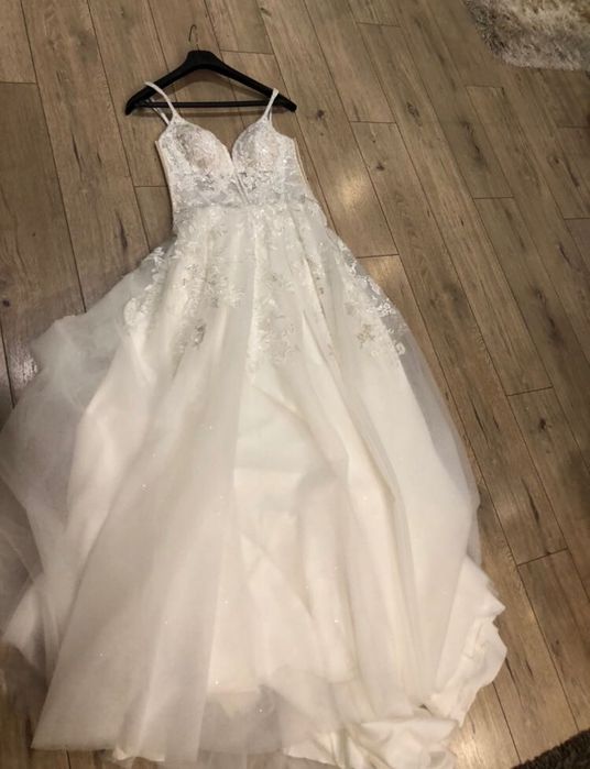 Булчинска  сватбена рокля