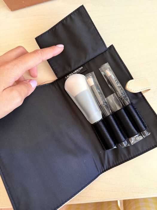 Комплект четки Laura Mercier