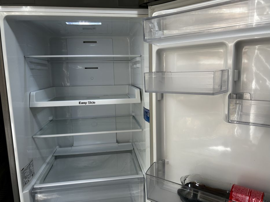 Холодильник samsung