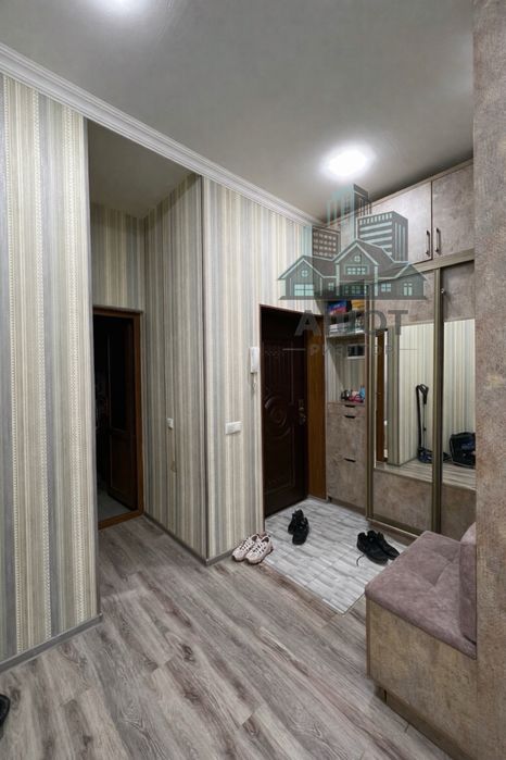 3/5/9 Массив Ялангач 71 м2 Эко базар