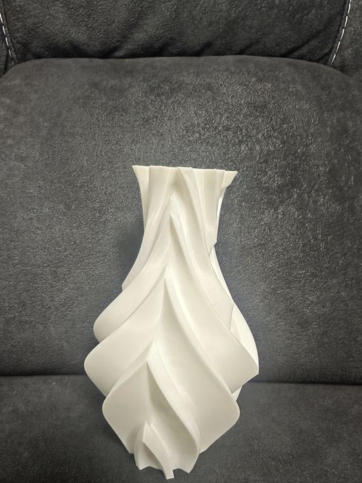 Vaze, obiecte facute 3 D
