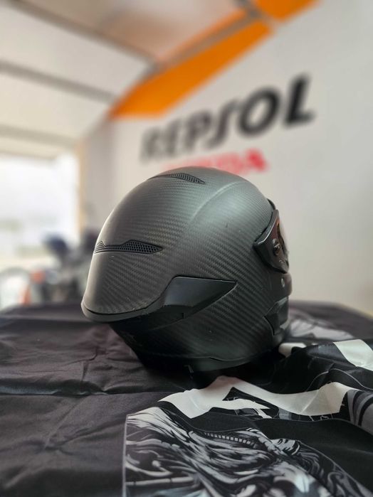 Продавам мото каски