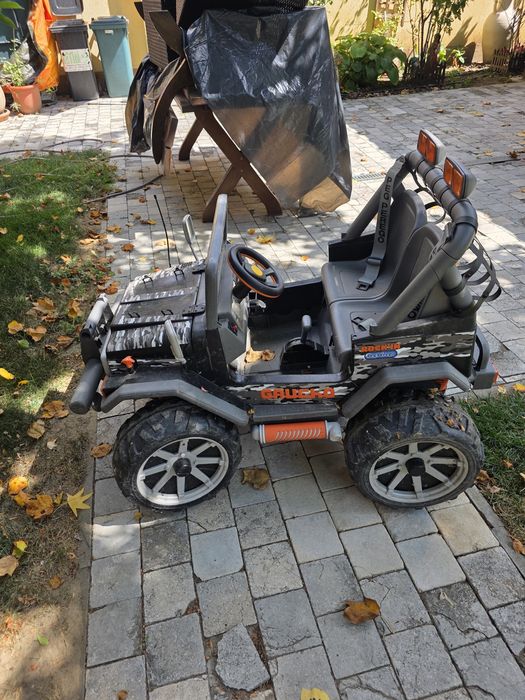 Maşinuță electrică Peg Perego Gaucho Rock'in - 2 locuri, camuflaj nouă