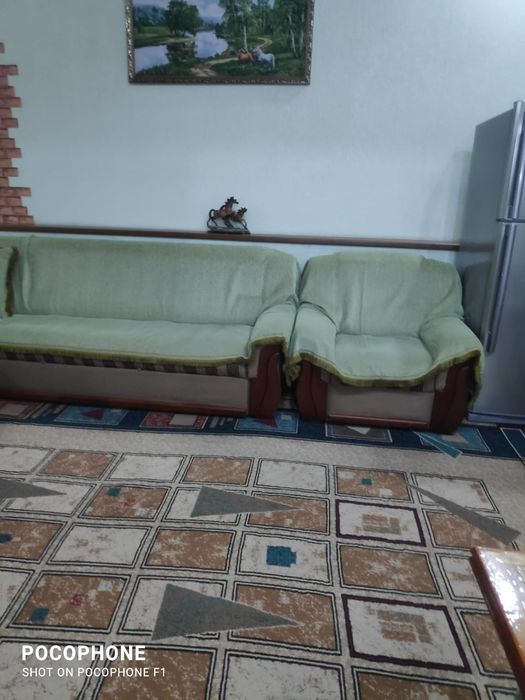 Комплект угловой диван-кровать с креслом для больших гостинных