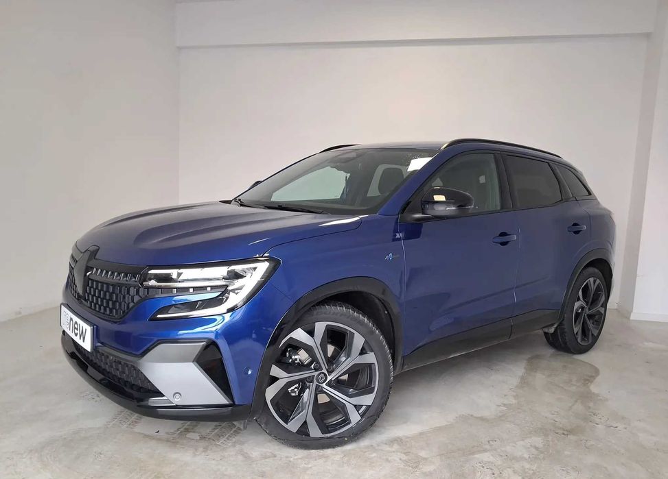 Dezmembrez Renault Austral 2023 1.2 TCE Automat Alpin