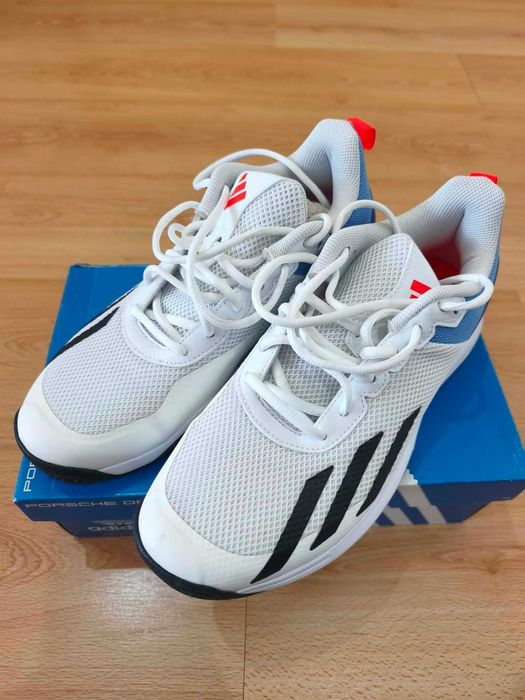 Мъжки оригинални маратонки на Adidas