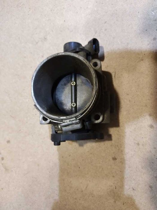 Volvo s40 1996 година 136кс 2000 кубика на части