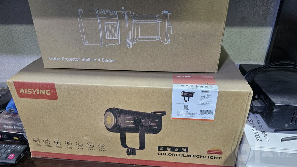 Aisying LED projector sotiladi
