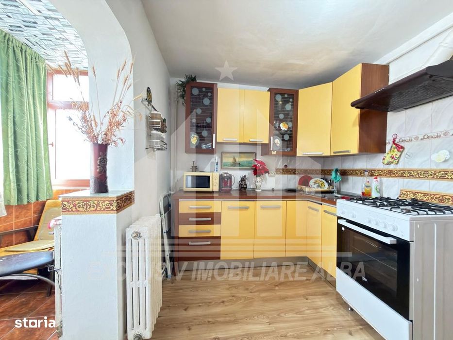 Apartament 3 camere decomandate | 2 bai | 69 mp | Cetate - Mercur — fotografia 2