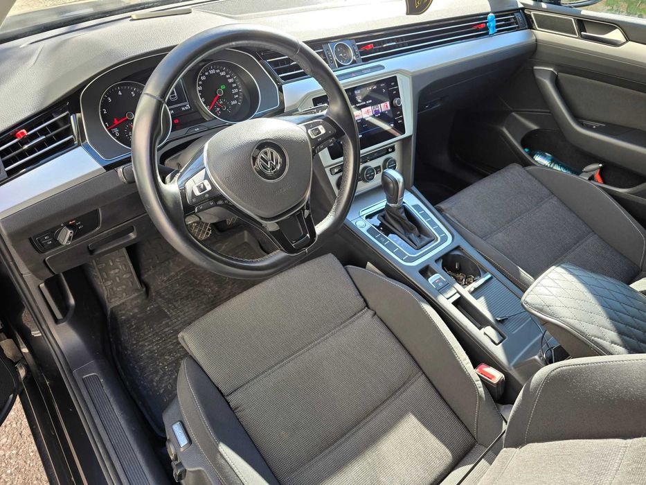 Volkswagen Passat 1.5  150CP 2019