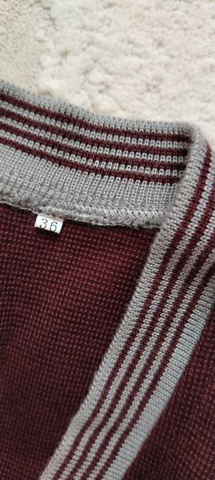 Продам бомбер+желетку для школы