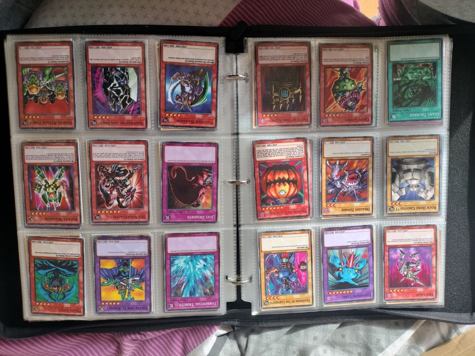 Карти Yu Gi Oh , вижте описанието