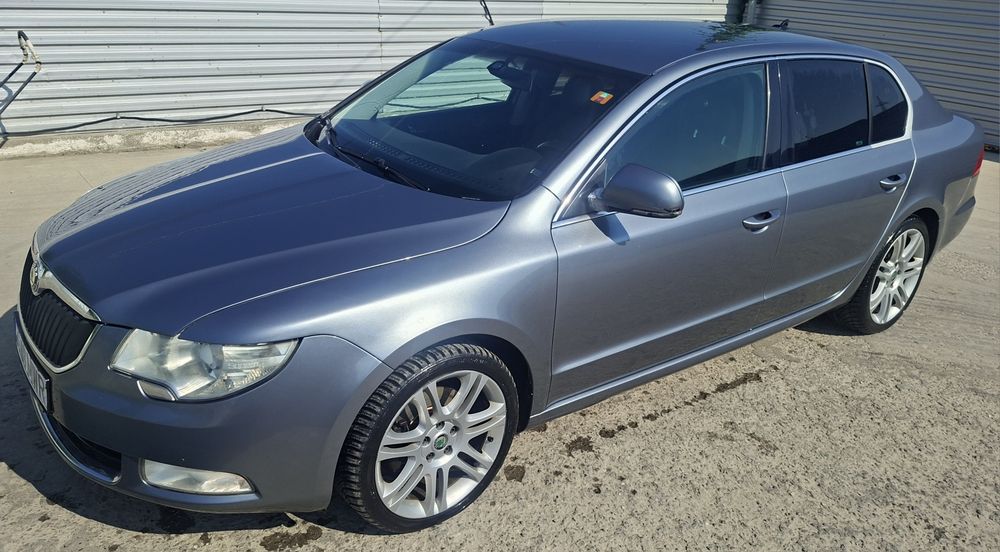 SKODA Superb 2010 — imagine 4
