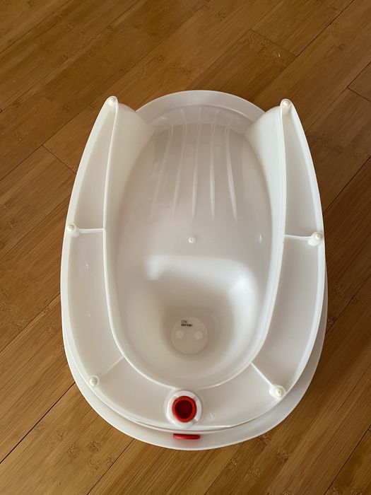 OK BABY Cada copii bebelusi de culoare alba
