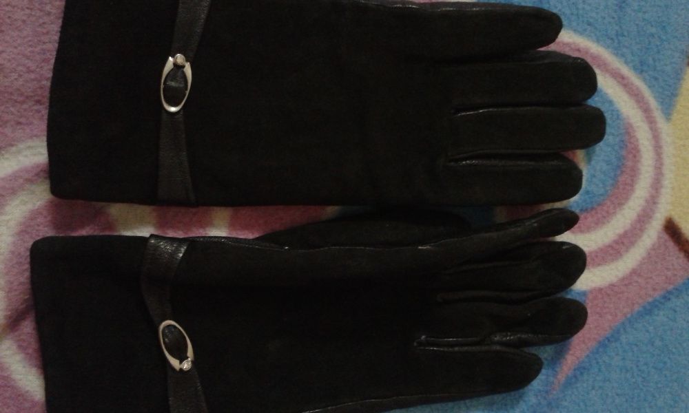 Перчатки женские кожаные