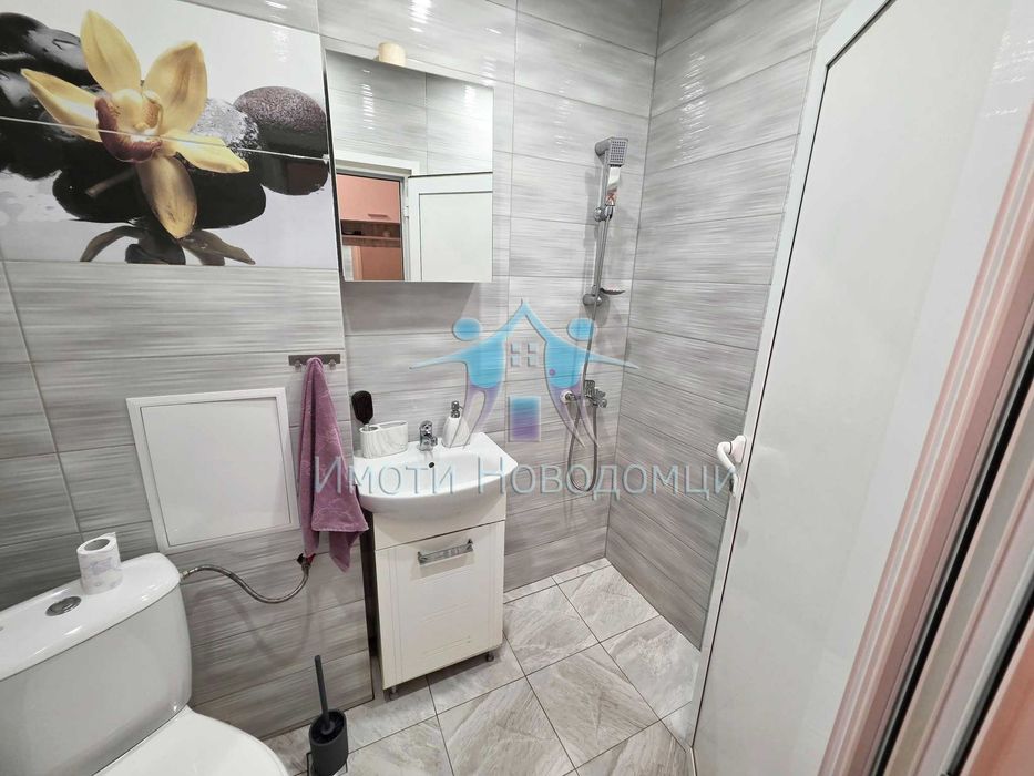 Продава се двустаен  апартамент в гр.Шумен, кв.Добруджански - снимка 7