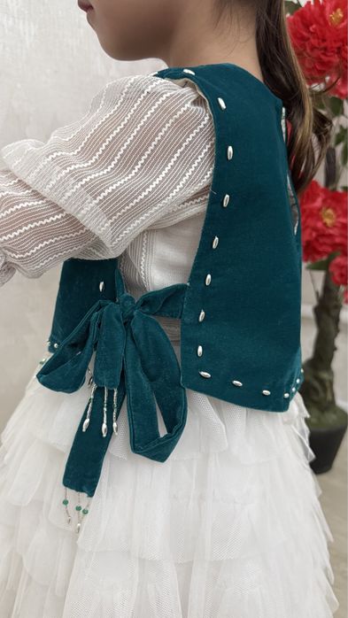 Қазақша киім тақиясымен қыздарға арналған!