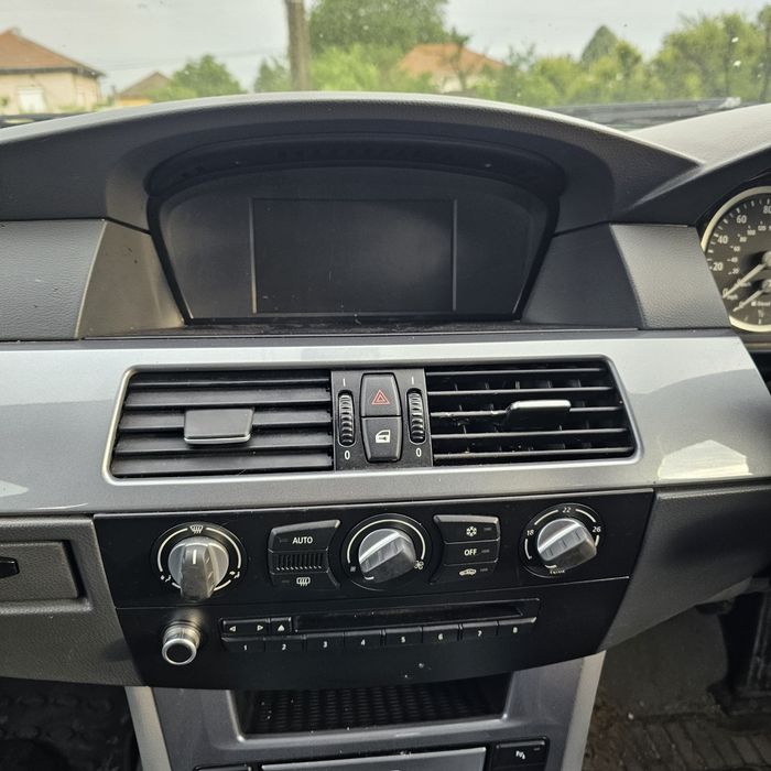 Bmw e60 520d 163k.s  НА ЧАСТИ САМО