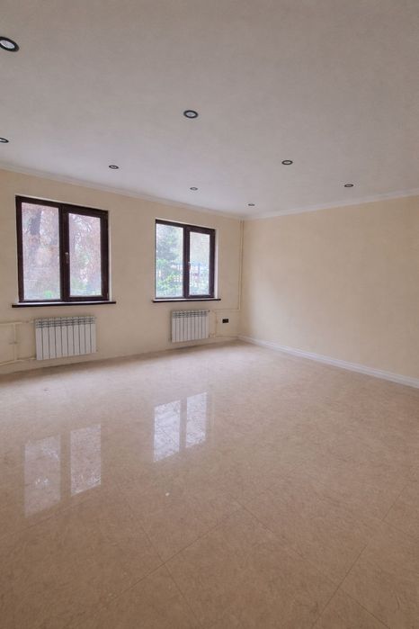 Продаётся нежилое