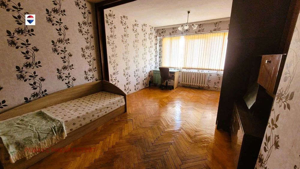 Двустаен апартамент под наем кв. Възраждане