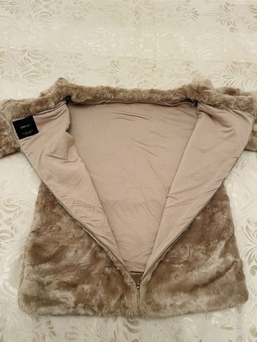 Haina de blana ZARA impecabila