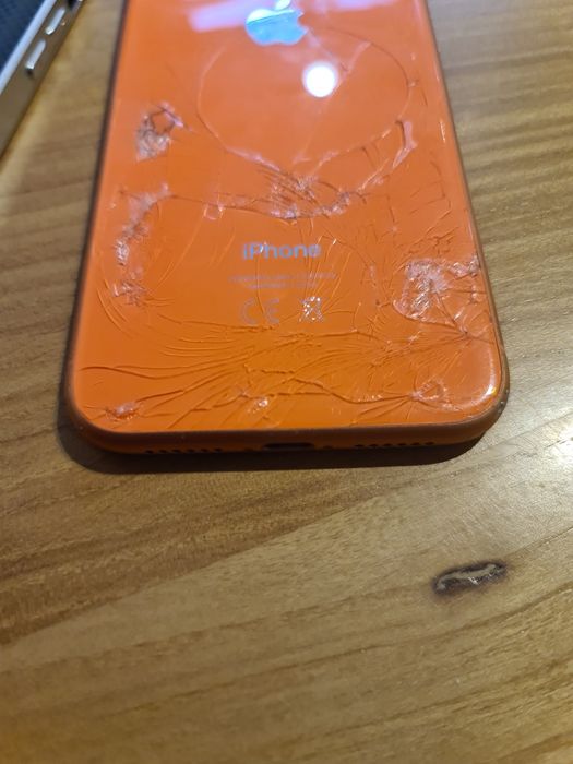 Айфон хр     128