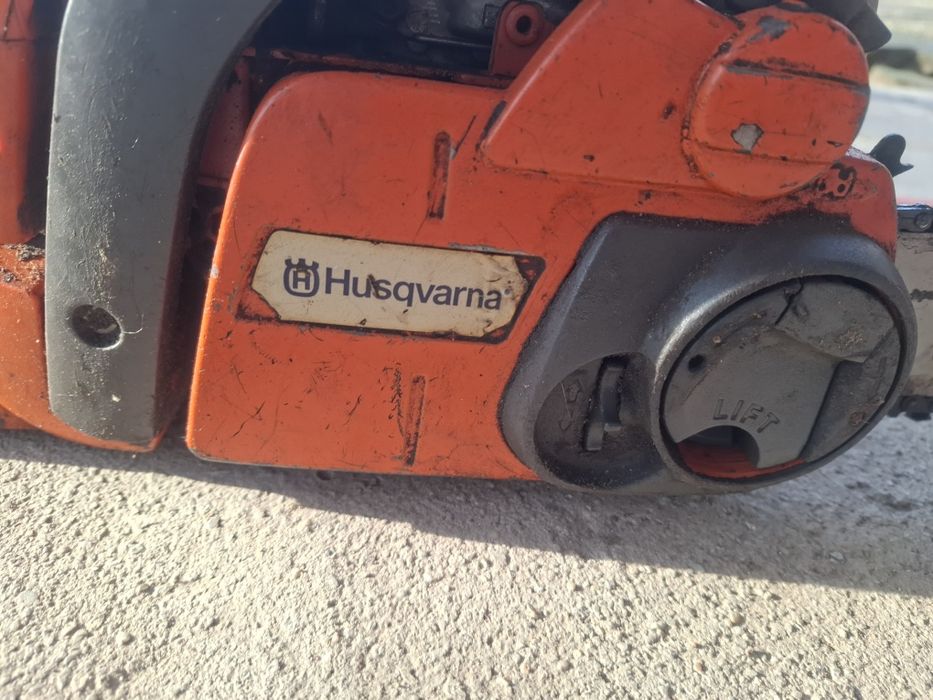 VÂND  drujba HUSQVARNA 435