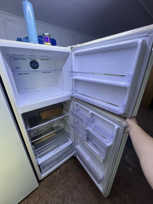Продам холодильник Самсунг, SAMSUNG