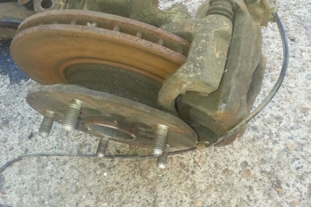 Fuzeta Ford Transit 2.4 2000 - 2006