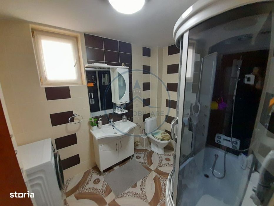 Apartament 3 camere DECOMANDAT, zona SENS