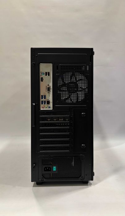 Геймърски компютър AMD Ryzen 5 5500, RX 6600 XT 8GB, 16GB ram