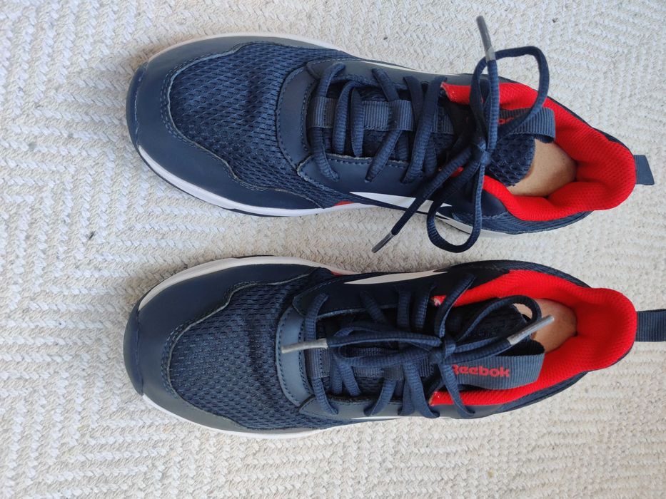 Reebok marimea 36,5