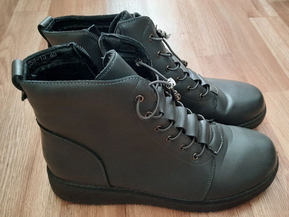 Ботинки женские, демисезонные.