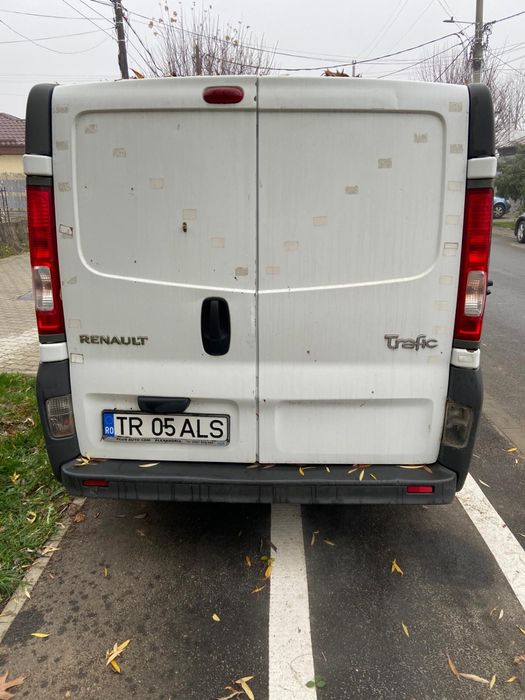 Vand Renault Trafic 2008 Versiunea Maxi!