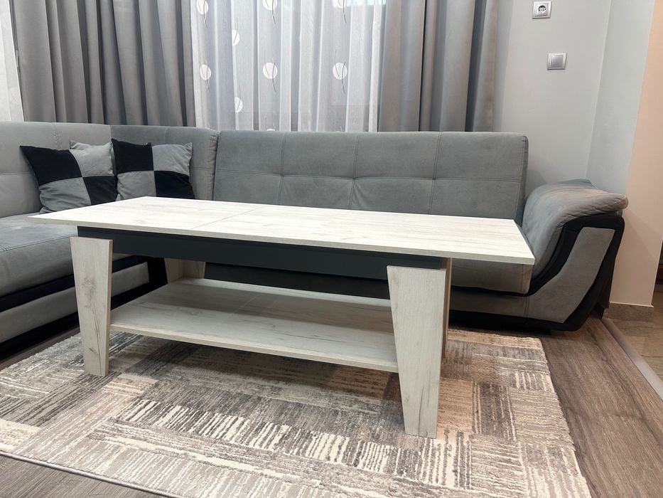 Разтегателна холна маса