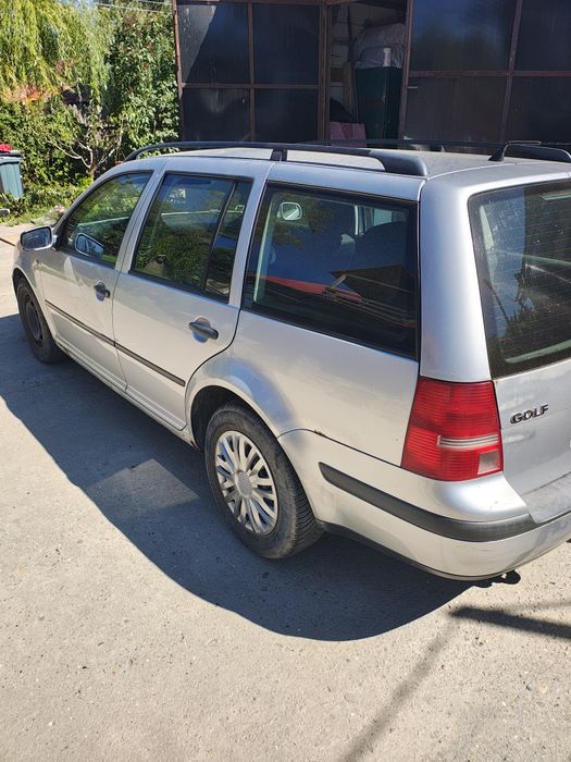 Vând golf 4 1.9 tdi fabricație 2005