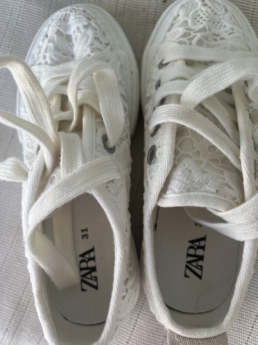 Кецове Steve Madden и кецове Зара