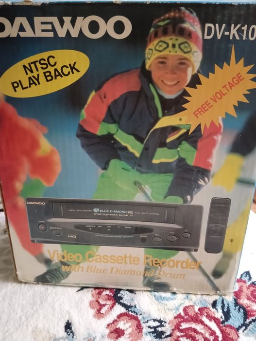 Видео магнитофон кассетный