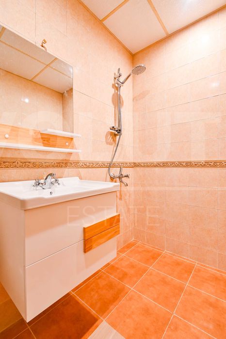 Продава се Двустаен апартамент в София, Младост 2 - 66 кв.м за 1970 €/кв.м - Снимка #8