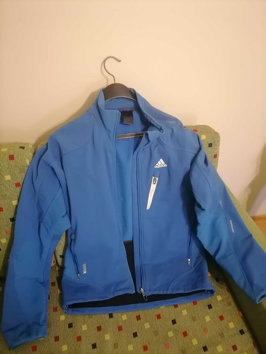 яке Адидас Терекс L