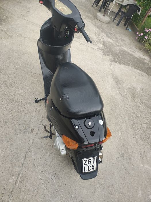 Scuter 49 cc 4t gy6