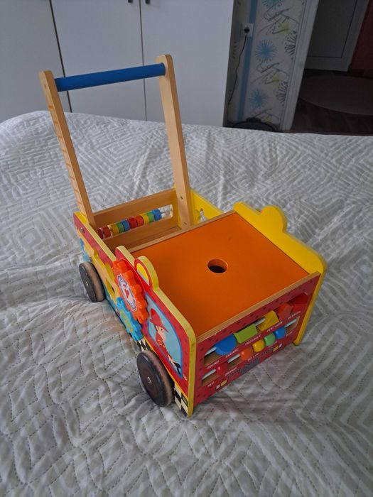 Дървени детски играчки от 6 месеца до 2 год.