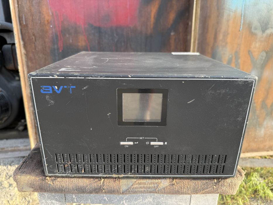 * AVT INVT 1600 инвертер напряжения 24в - 220в б/у в хорошем состоянии