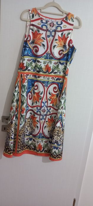 Rochiță XS superba din material cu logo  Dolce Gabbana  in material
